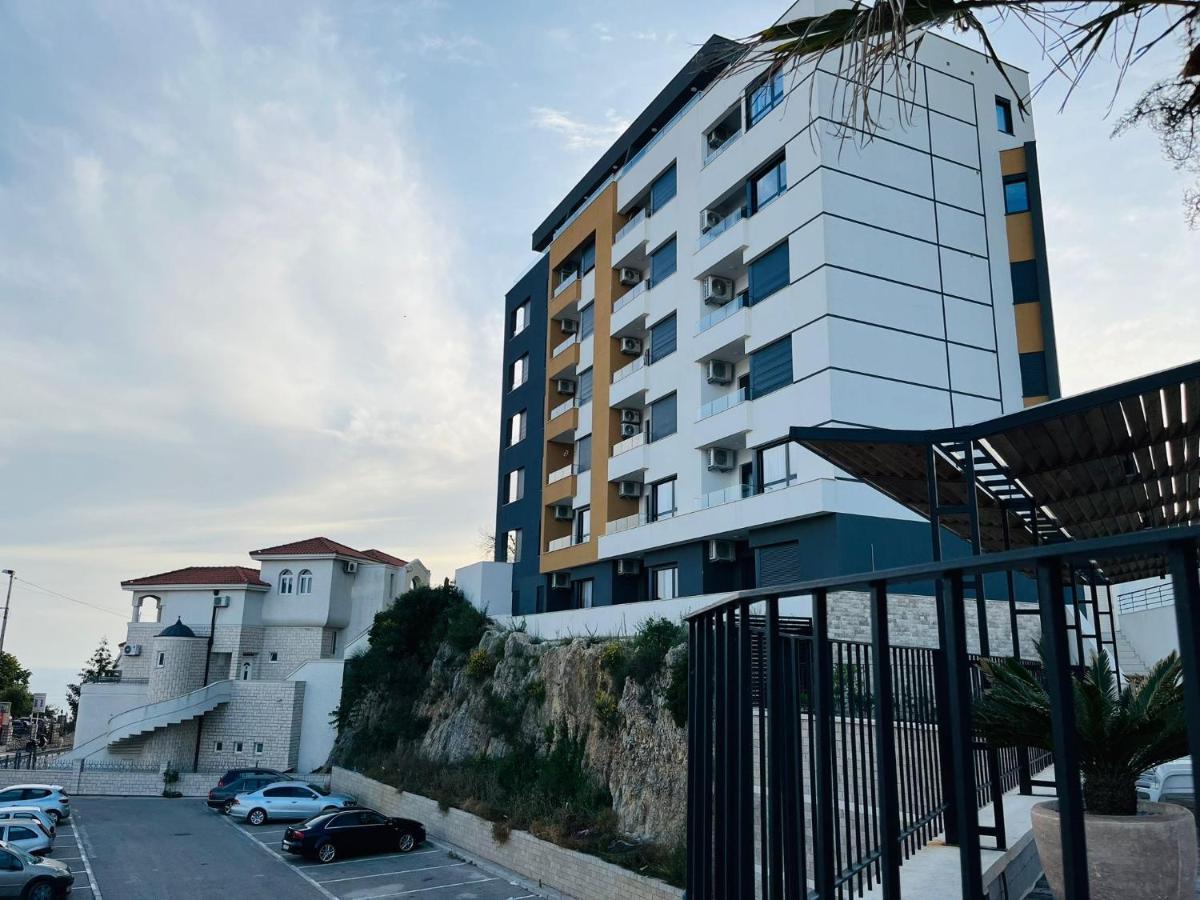Art'S Apartment Mit Pool Ulcinj Pinjes Экстерьер фото